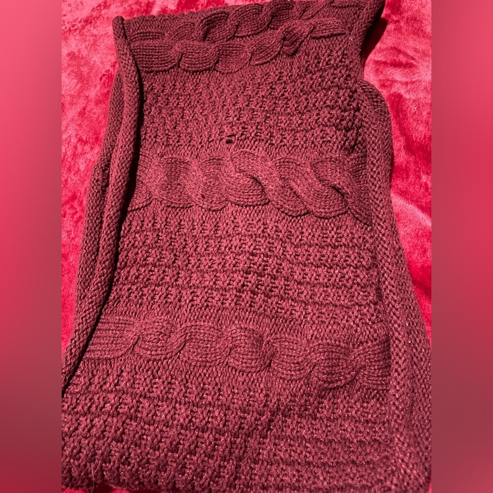 Burgundy Foreign exchange Knitted infinity scarf